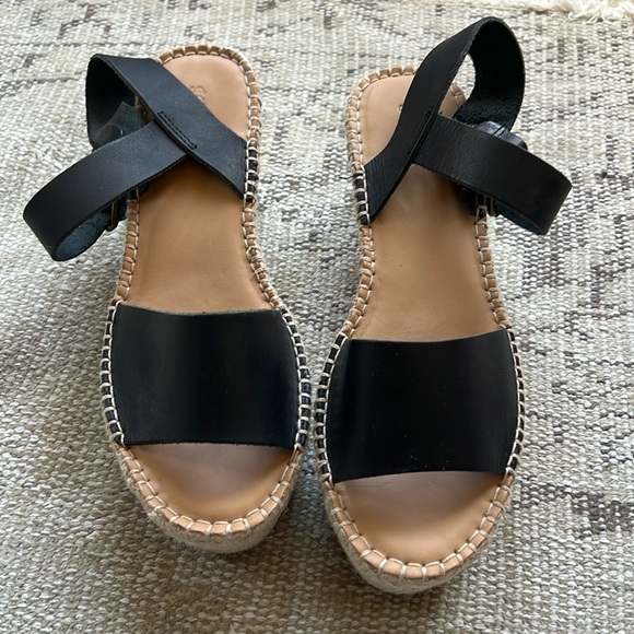 Soludos Shoes - Soludos black flatforms 🖤NEVER BEEN WORN